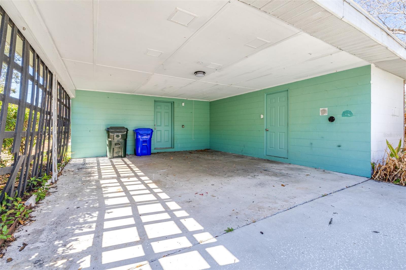 Image 31 of 69 For 1231 Greenview Drive