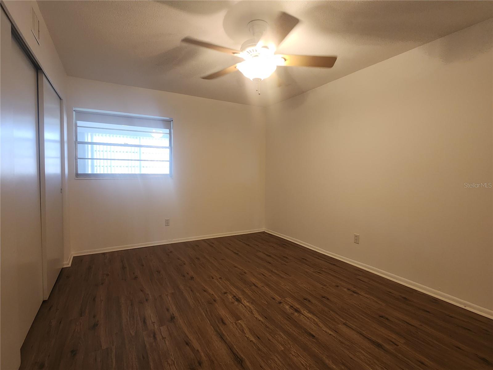 Image 12 of 27 For 2464 Australia Way E 62