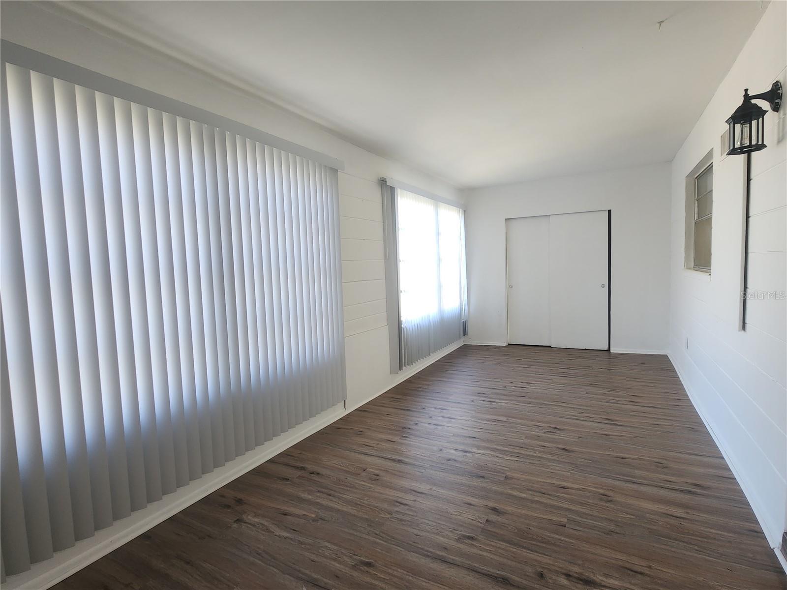 Image 14 of 27 For 2464 Australia Way E 62