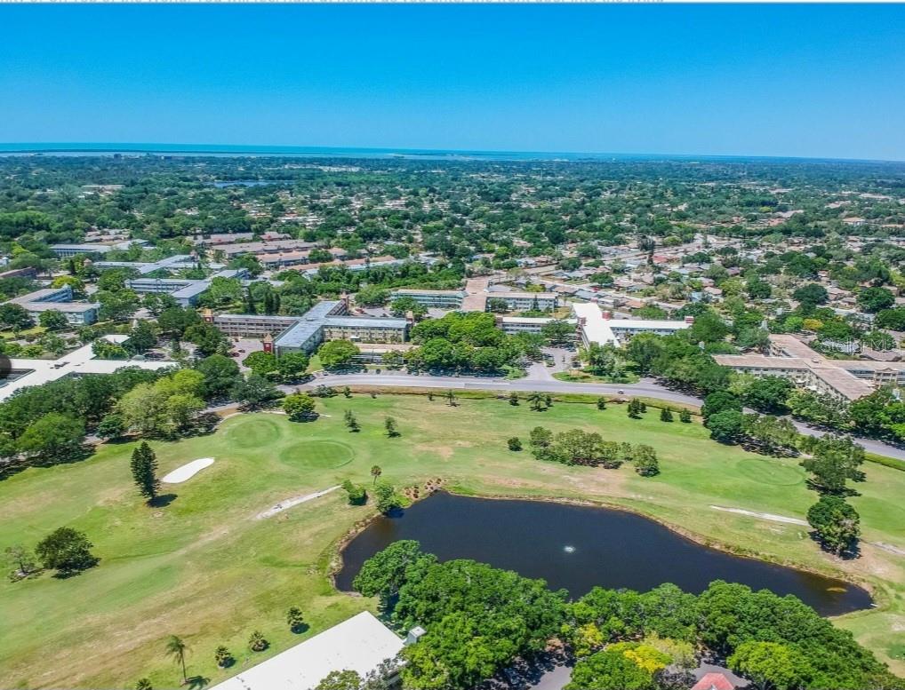 Image 22 of 27 For 2464 Australia Way E 62