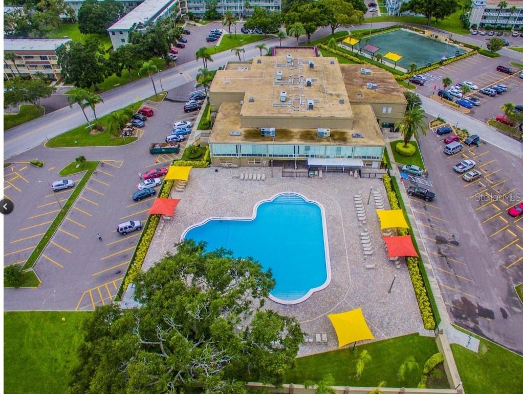 Image 23 of 27 For 2464 Australia Way E 62