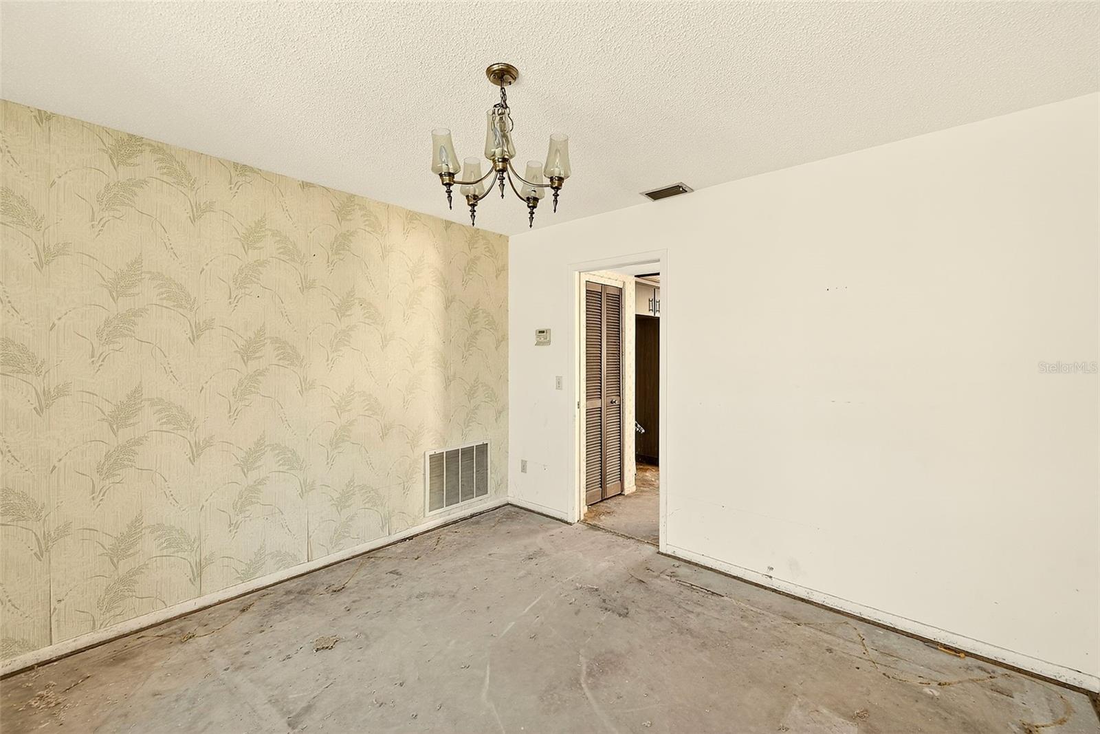 Image 17 of 51 For 205 Gulf Boulevard