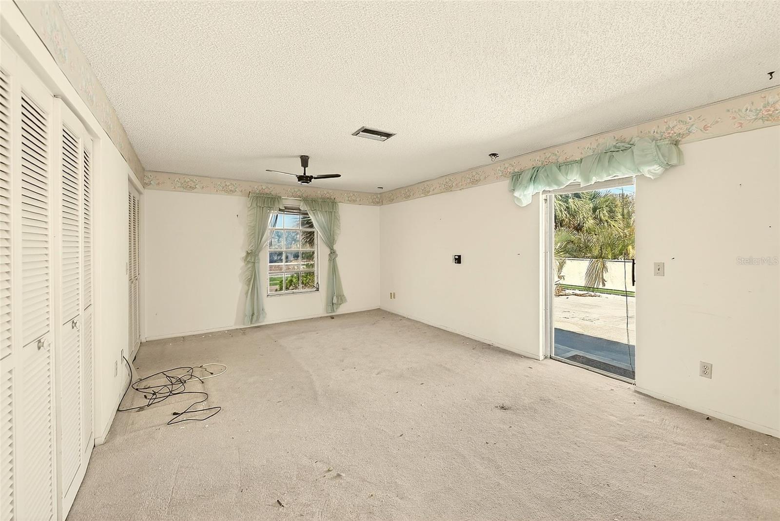 Image 22 of 51 For 205 Gulf Boulevard