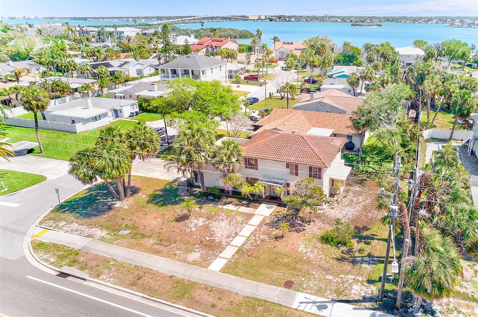 Image 36 of 51 For 205 Gulf Boulevard