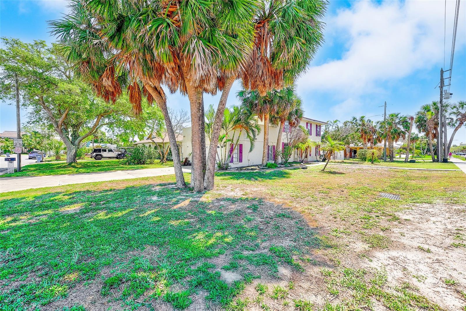 Image 37 of 51 For 205 Gulf Boulevard