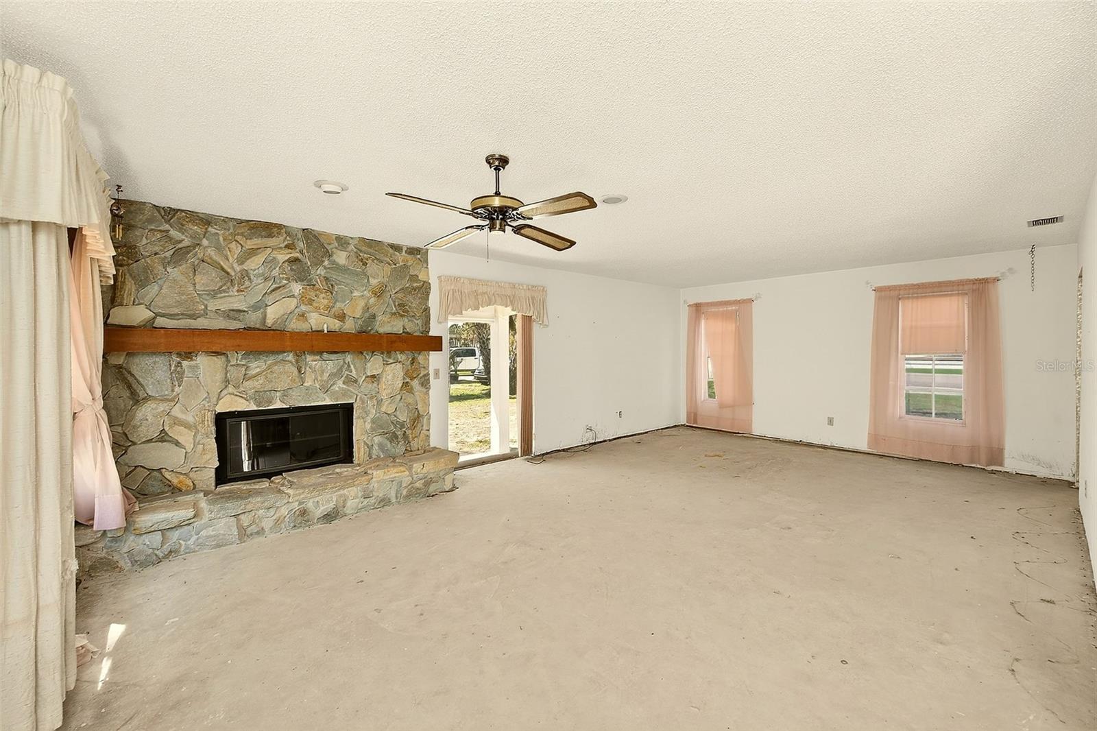 Image 8 of 51 For 205 Gulf Boulevard