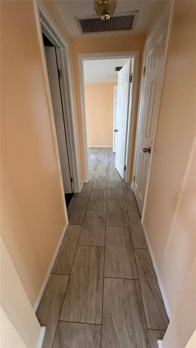 Image 4 of 12 For 6204 38th Avenue W