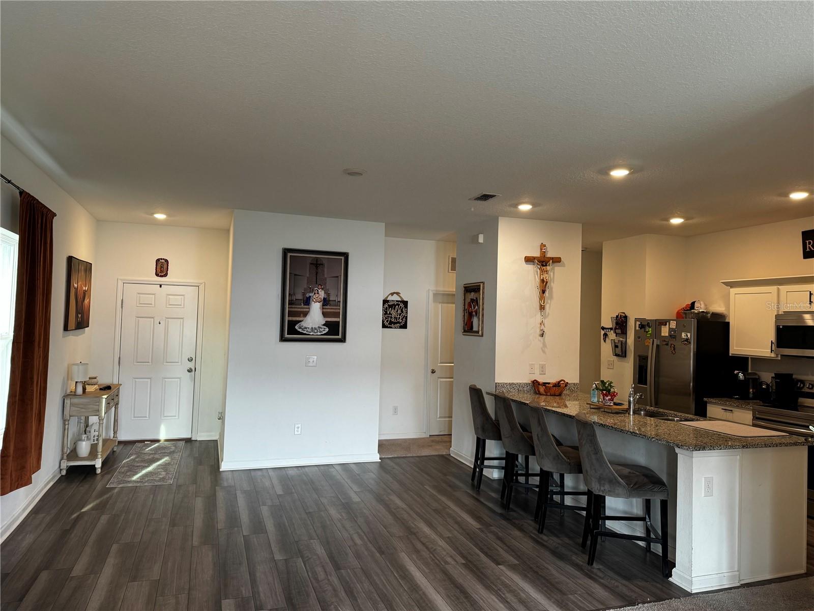 Image 2 of 13 For 927 Kelly Fern Loop