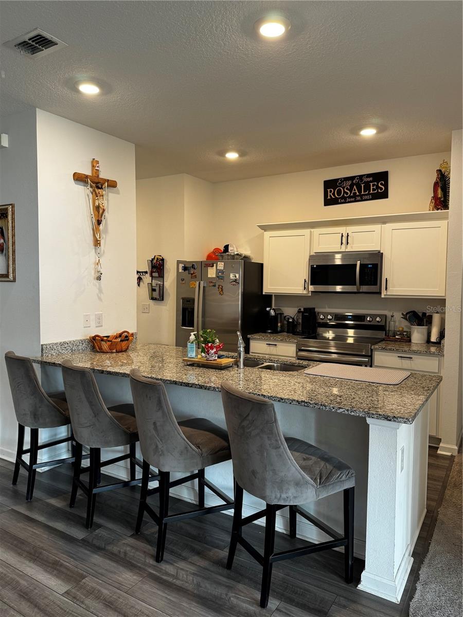 Image 4 of 13 For 927 Kelly Fern Loop