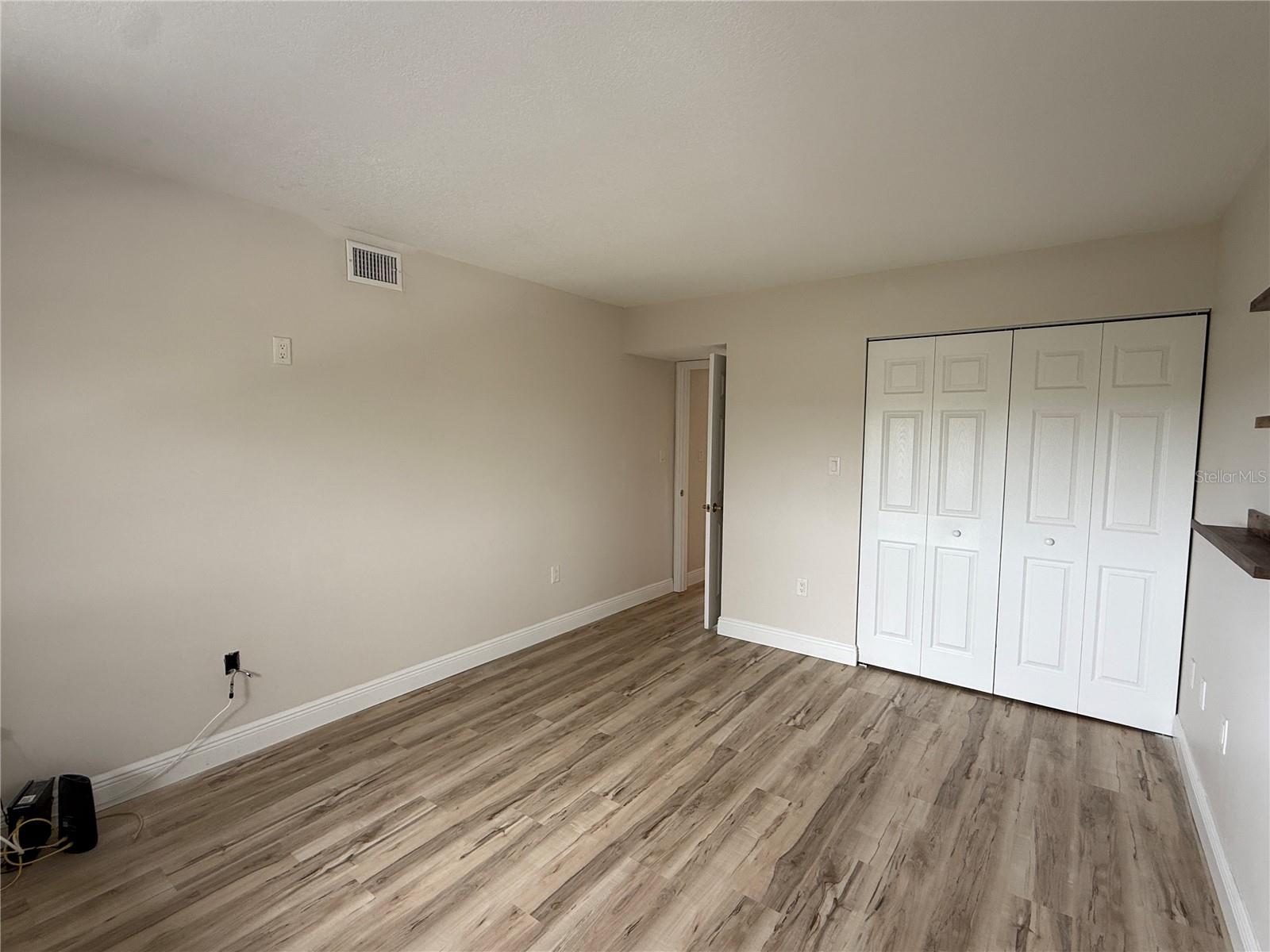 Image 13 of 44 For 4823 Ebbtide Lane 301