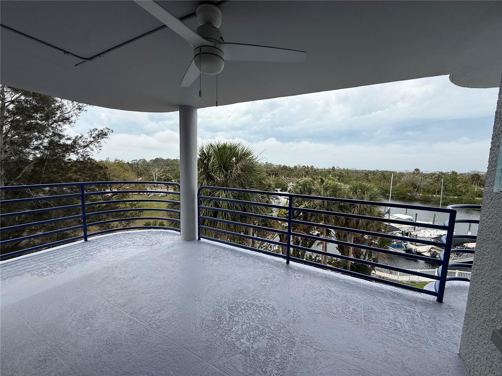 Image 21 of 44 For 4823 Ebbtide Lane 301