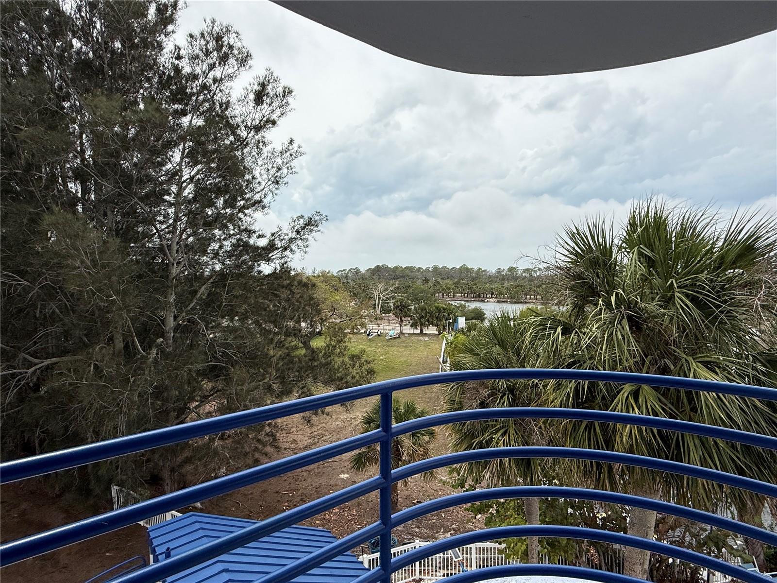 Image 22 of 44 For 4823 Ebbtide Lane 301