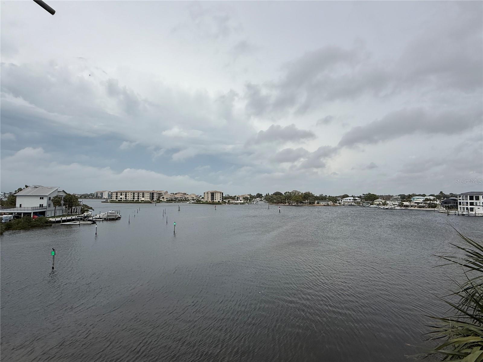 Image 28 of 44 For 4823 Ebbtide Lane 301