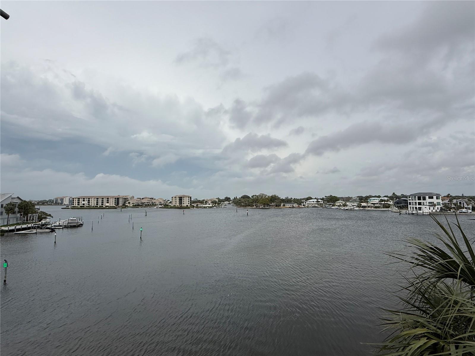 Image 30 of 44 For 4823 Ebbtide Lane 301