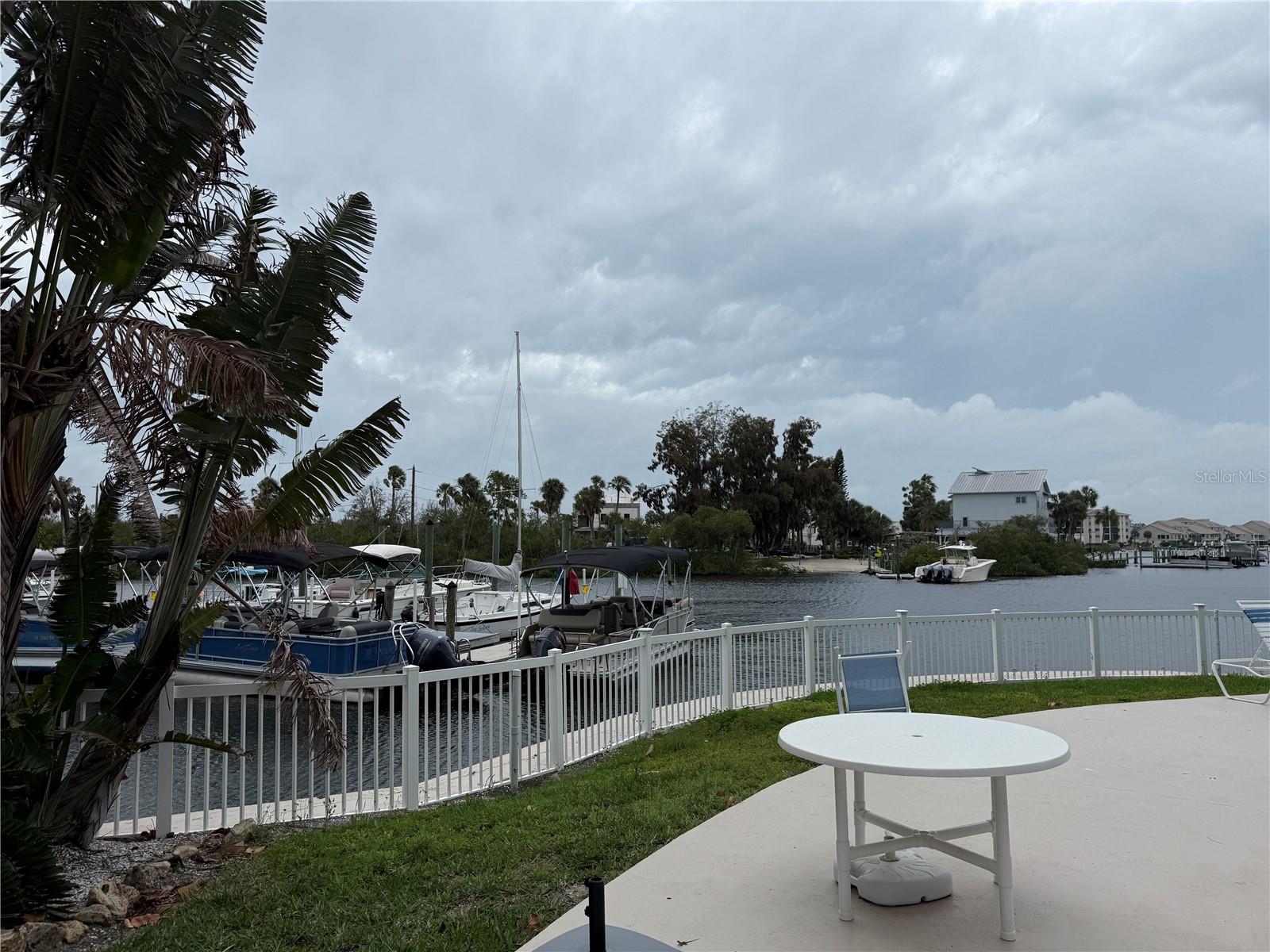 Image 38 of 44 For 4823 Ebbtide Lane 301