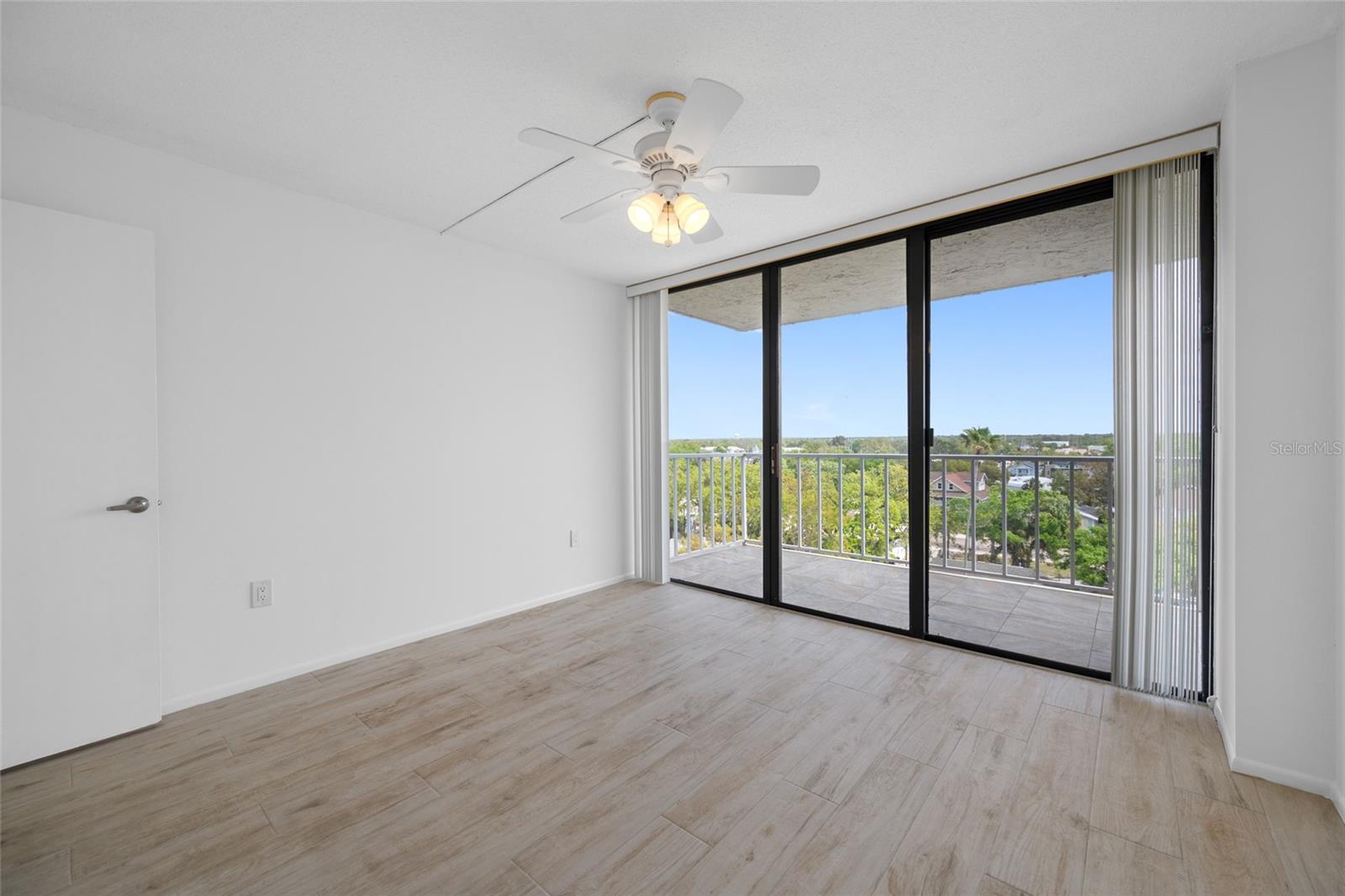 Image 11 of 56 For 500 Osceola Avenue 810