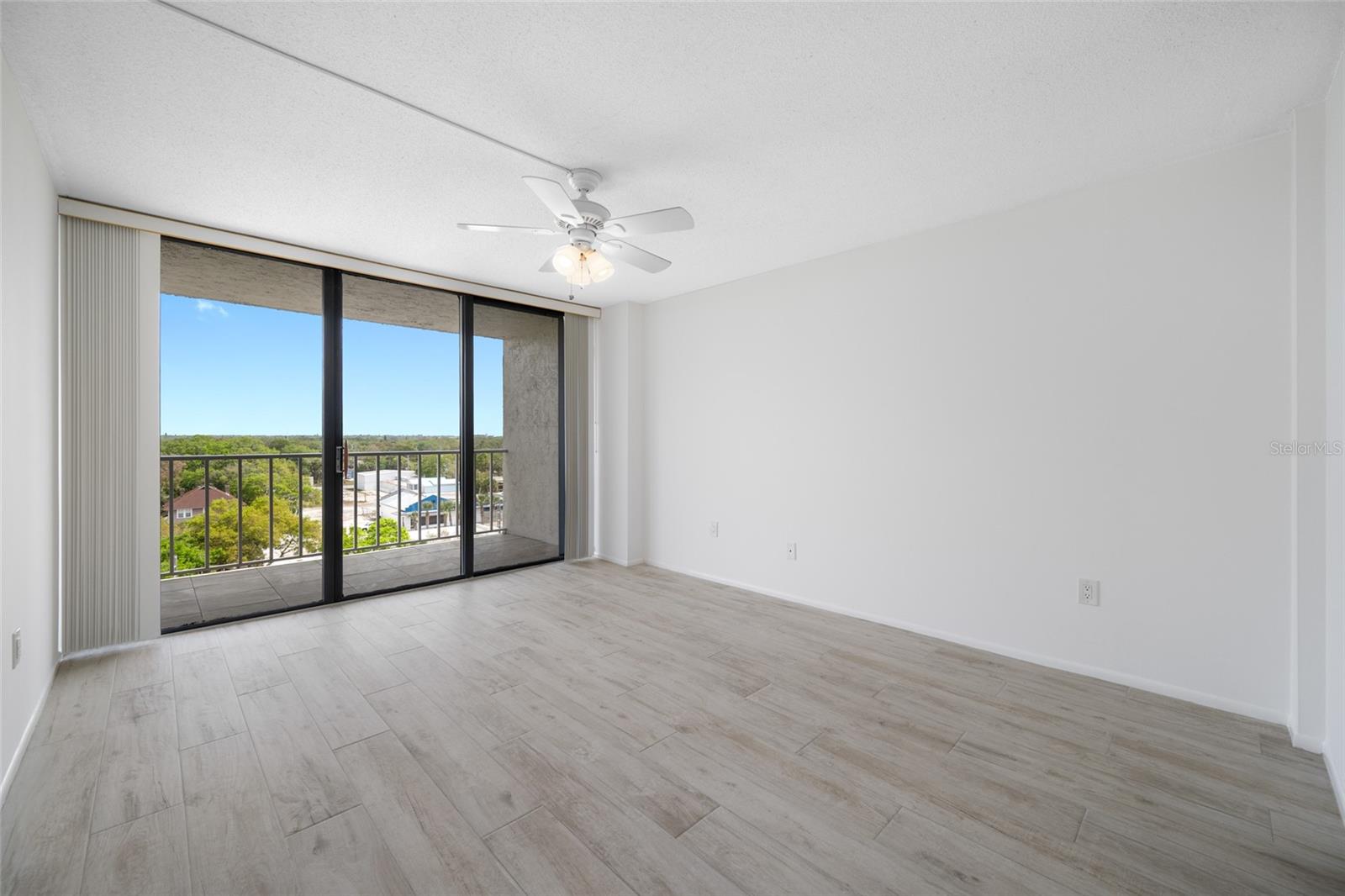 Image 13 of 56 For 500 Osceola Avenue 810