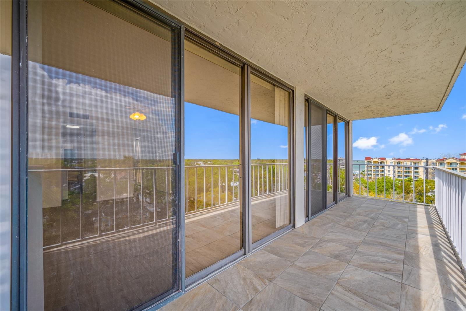 Image 28 of 56 For 500 Osceola Avenue 810