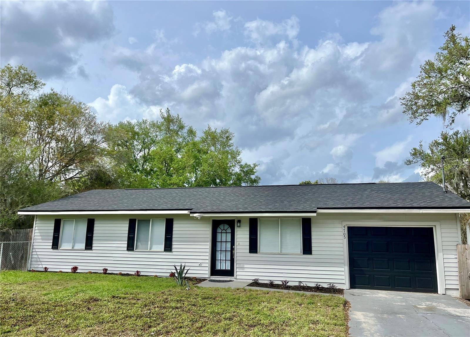 Image 2 of 12 For 4705 Robin Drive