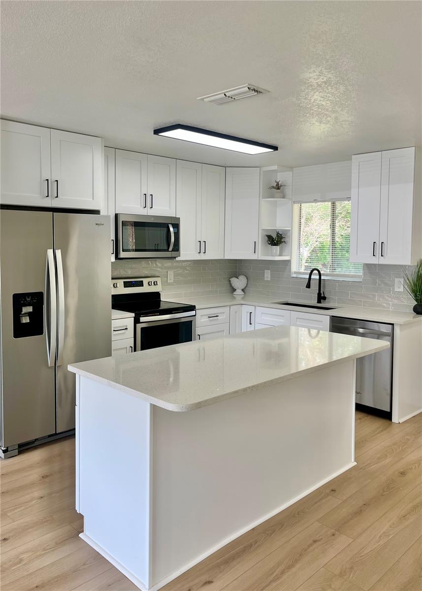 Image 3 of 12 For 4705 Robin Drive