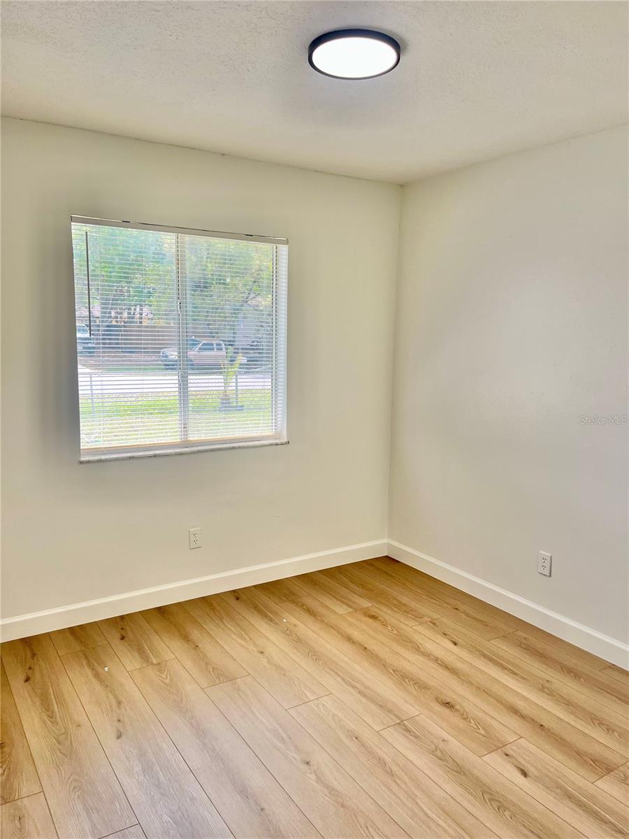 Image 8 of 12 For 4705 Robin Drive