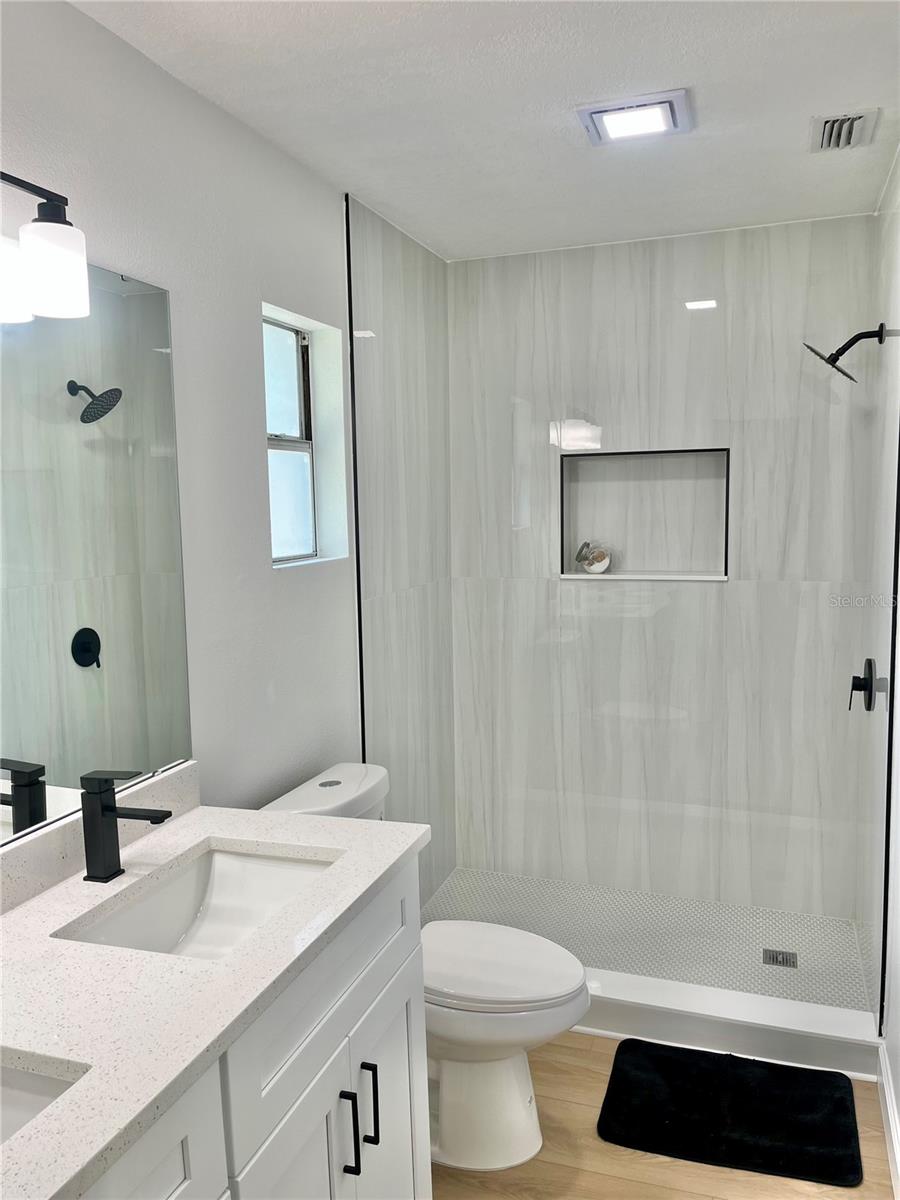 Image 9 of 12 For 4705 Robin Drive