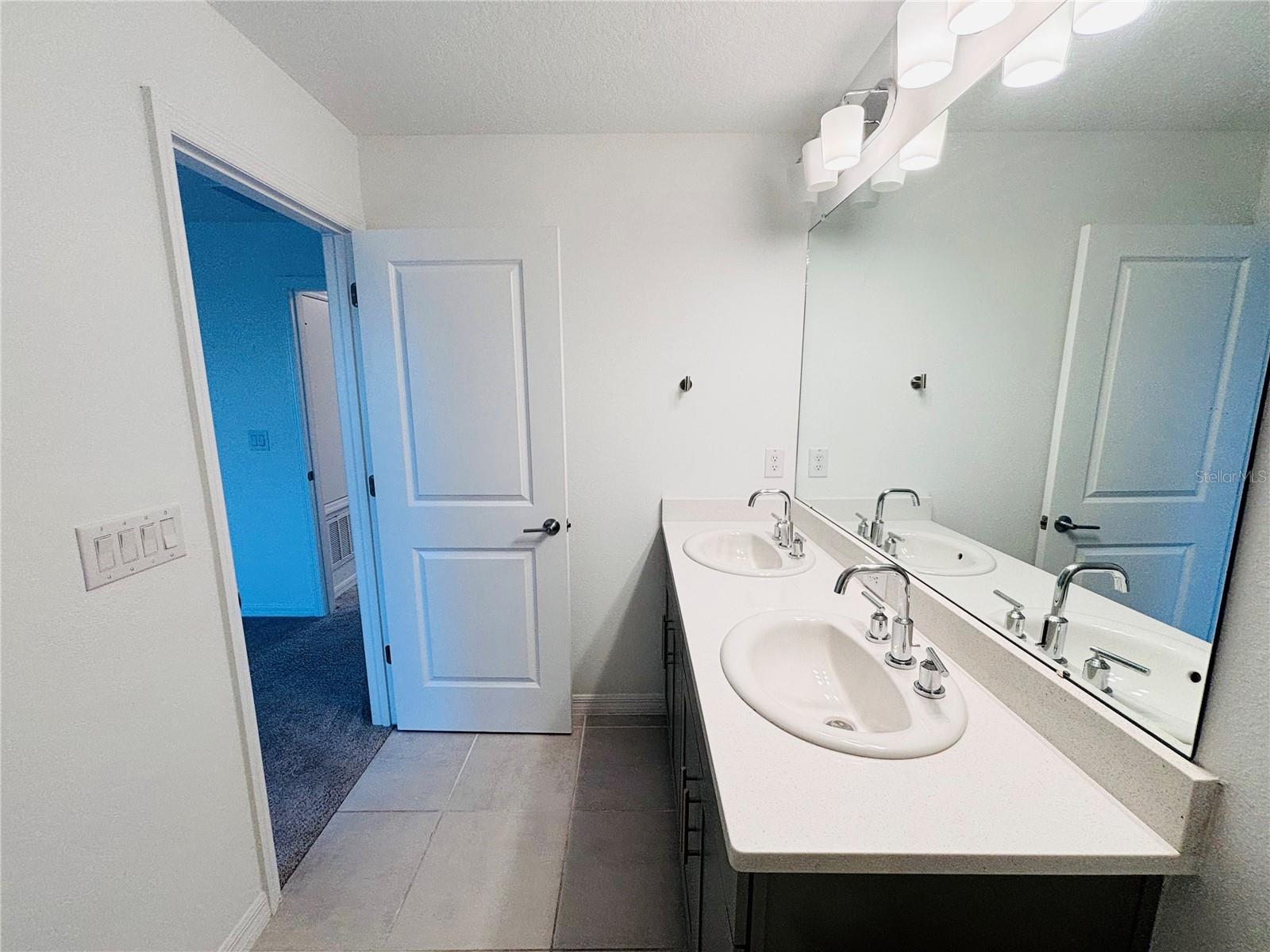 Image 16 of 27 For 2512 Paravane Way