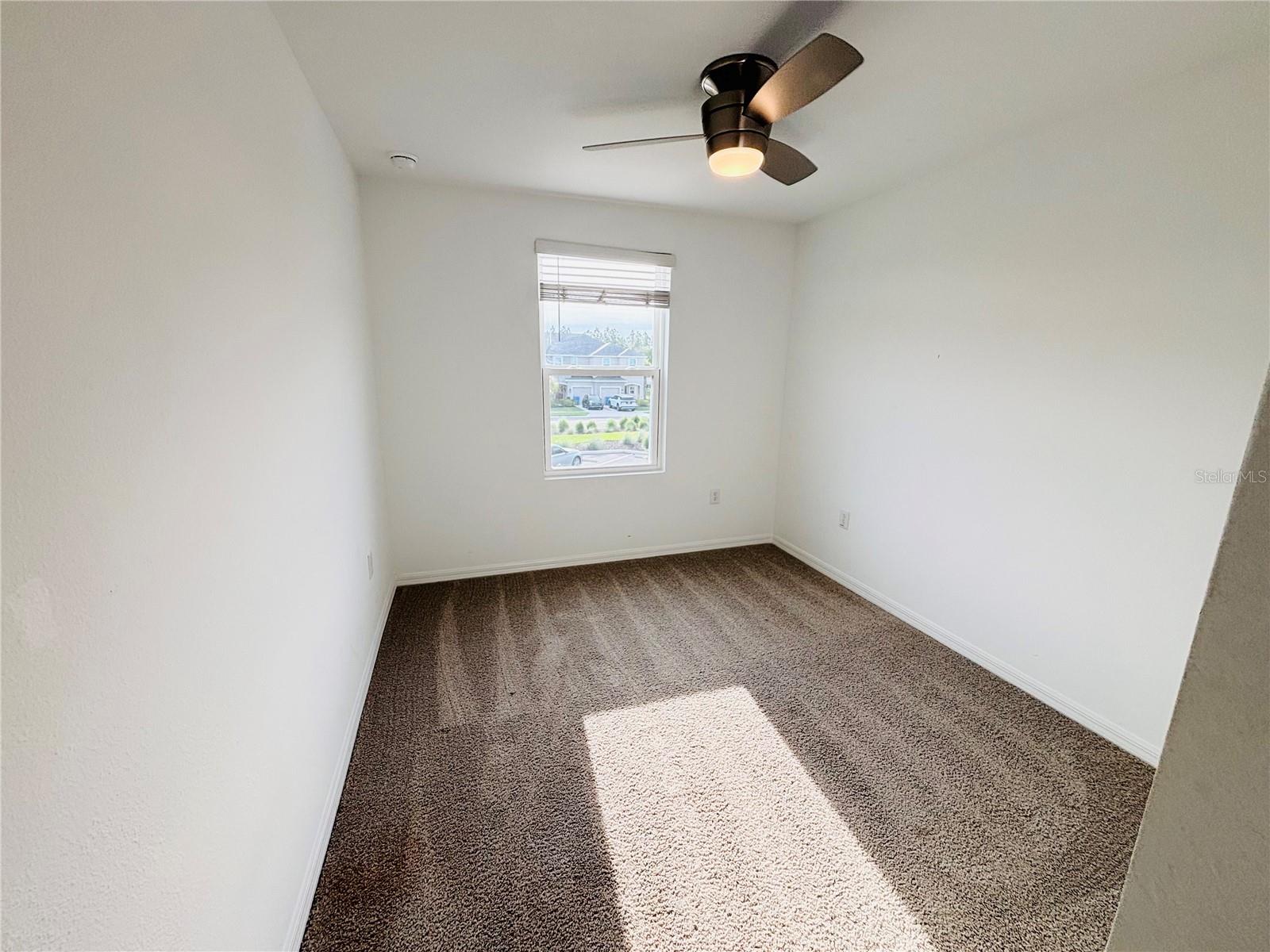 Image 23 of 27 For 2512 Paravane Way