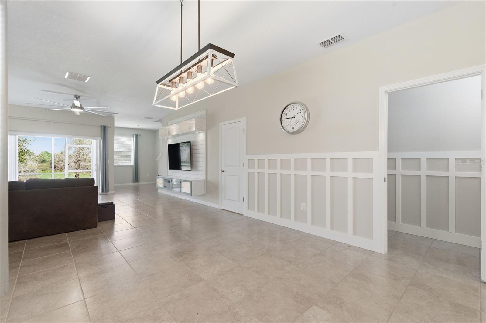 Image 10 of 48 For 10668 Lake Montauk Drive