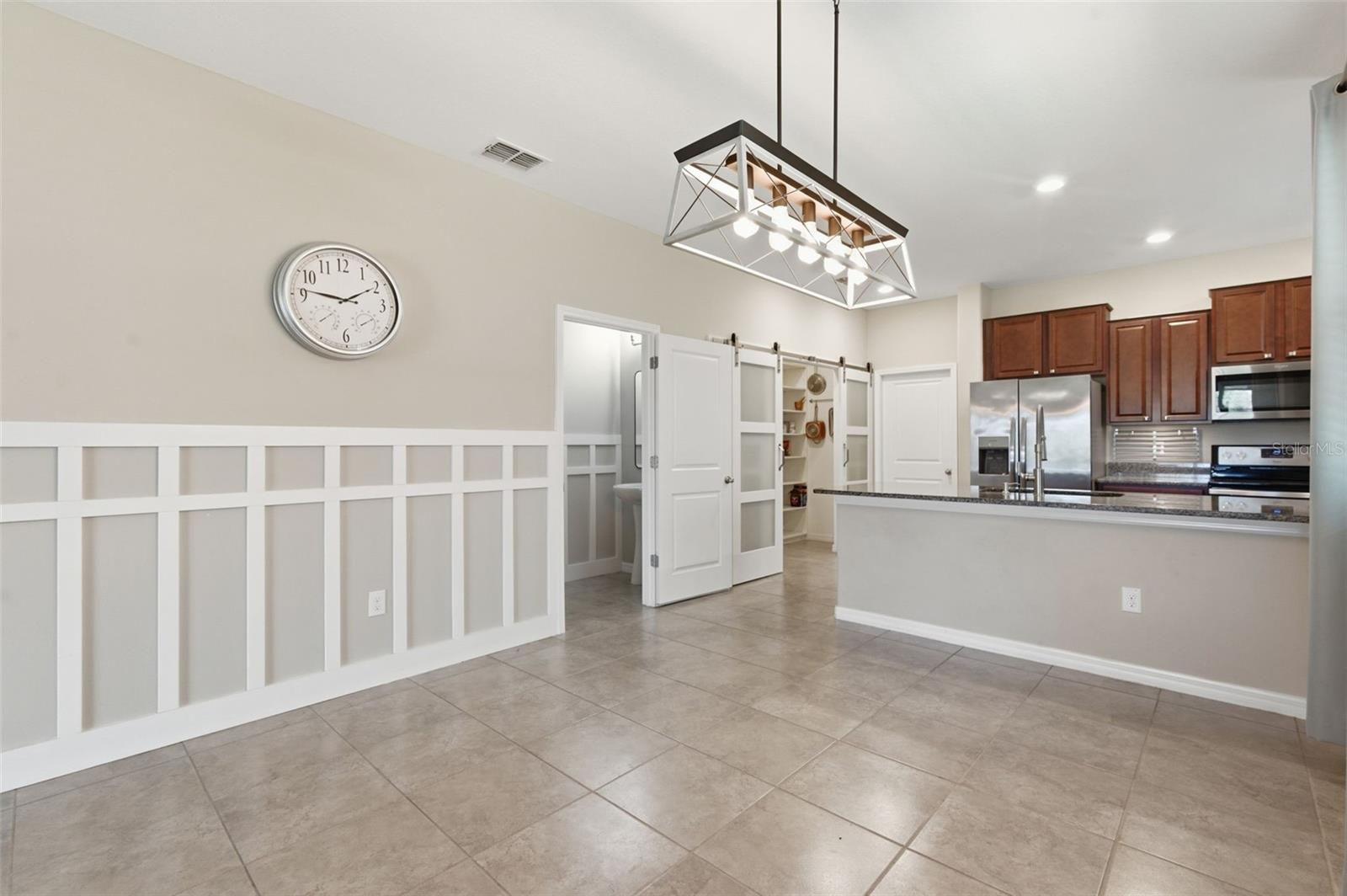 Image 11 of 48 For 10668 Lake Montauk Drive