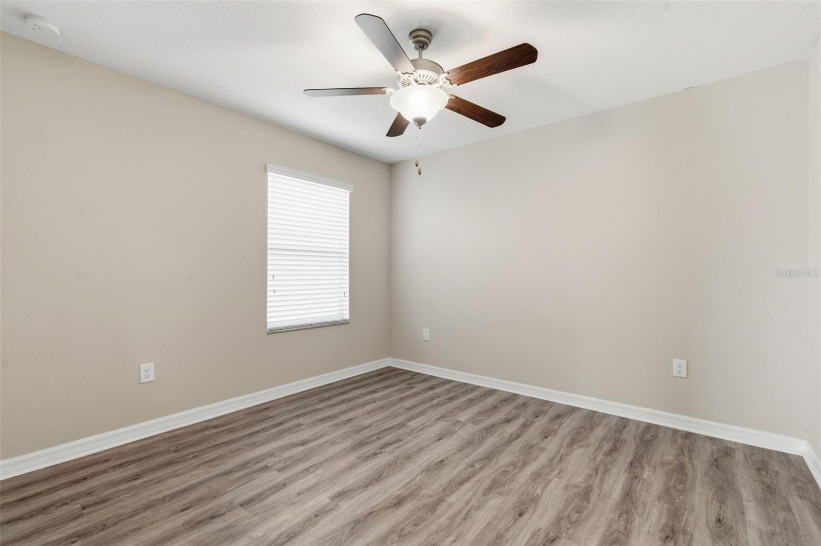 Image 30 of 48 For 10668 Lake Montauk Drive