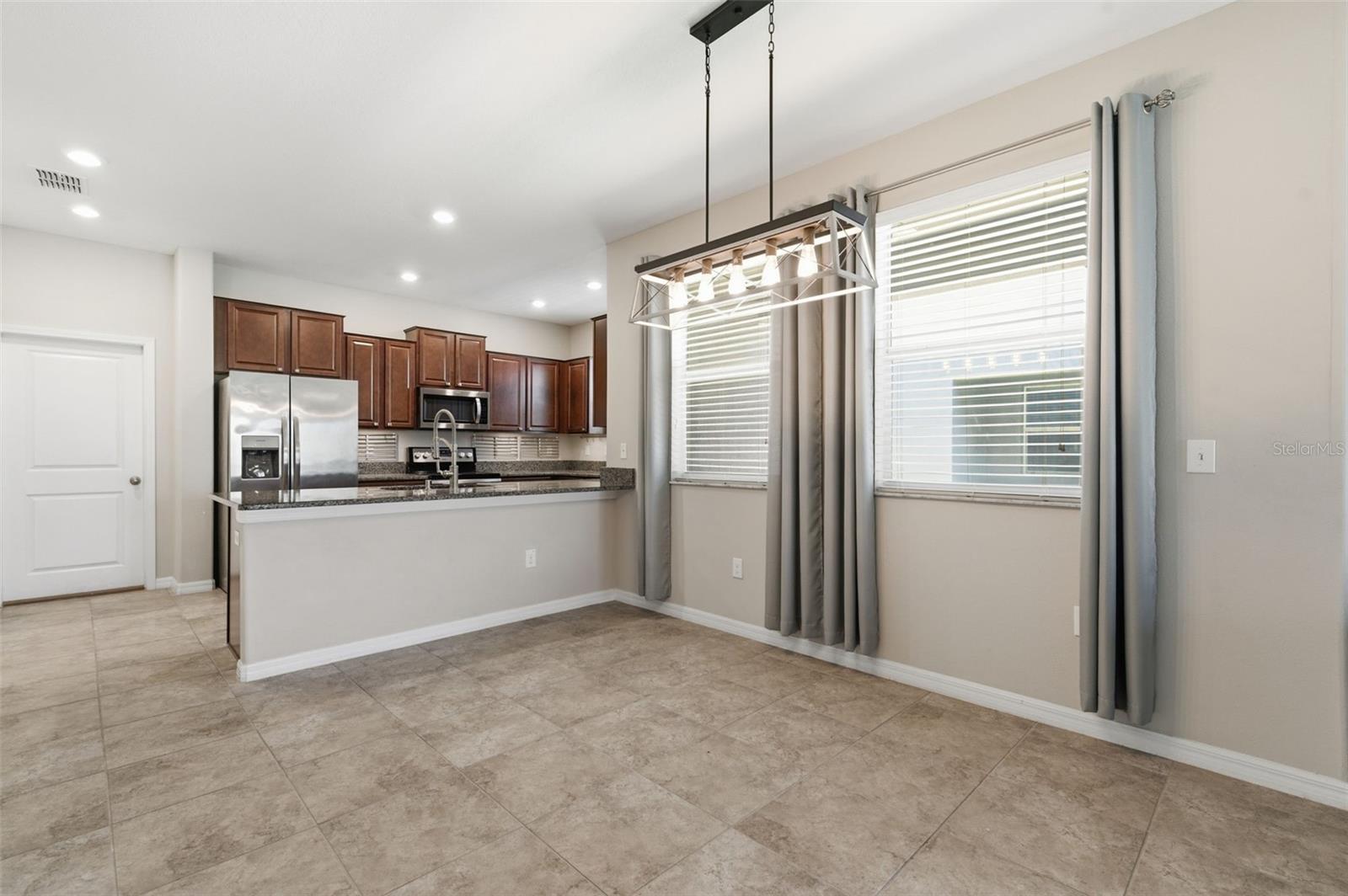 Image 8 of 48 For 10668 Lake Montauk Drive