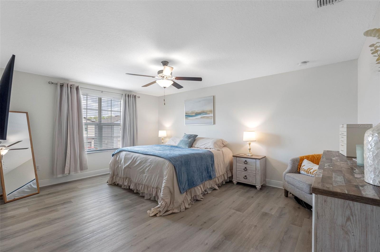 Image 15 of 25 For 10369 Blue Plume Court