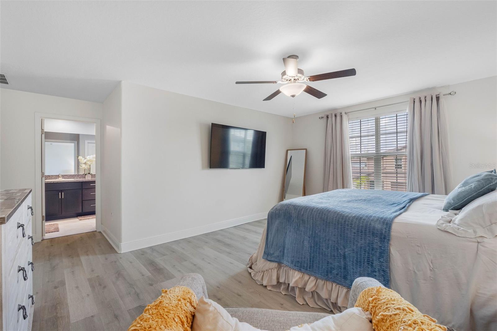 Image 16 of 25 For 10369 Blue Plume Court