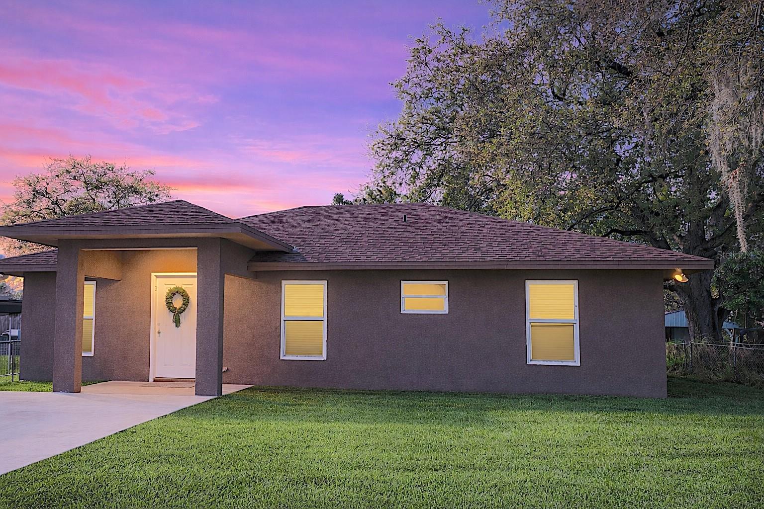 Listing Details for 1662 7th Street, OKEECHOBEE, FL 34972