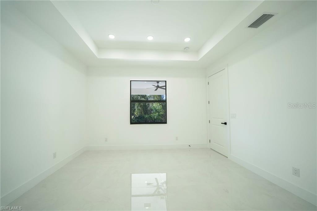 Image 18 of 26 For 3003 52nd Street W