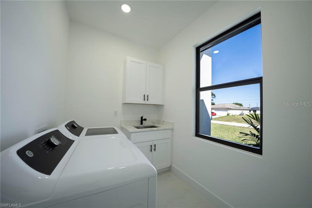 Image 21 of 26 For 3003 52nd Street W