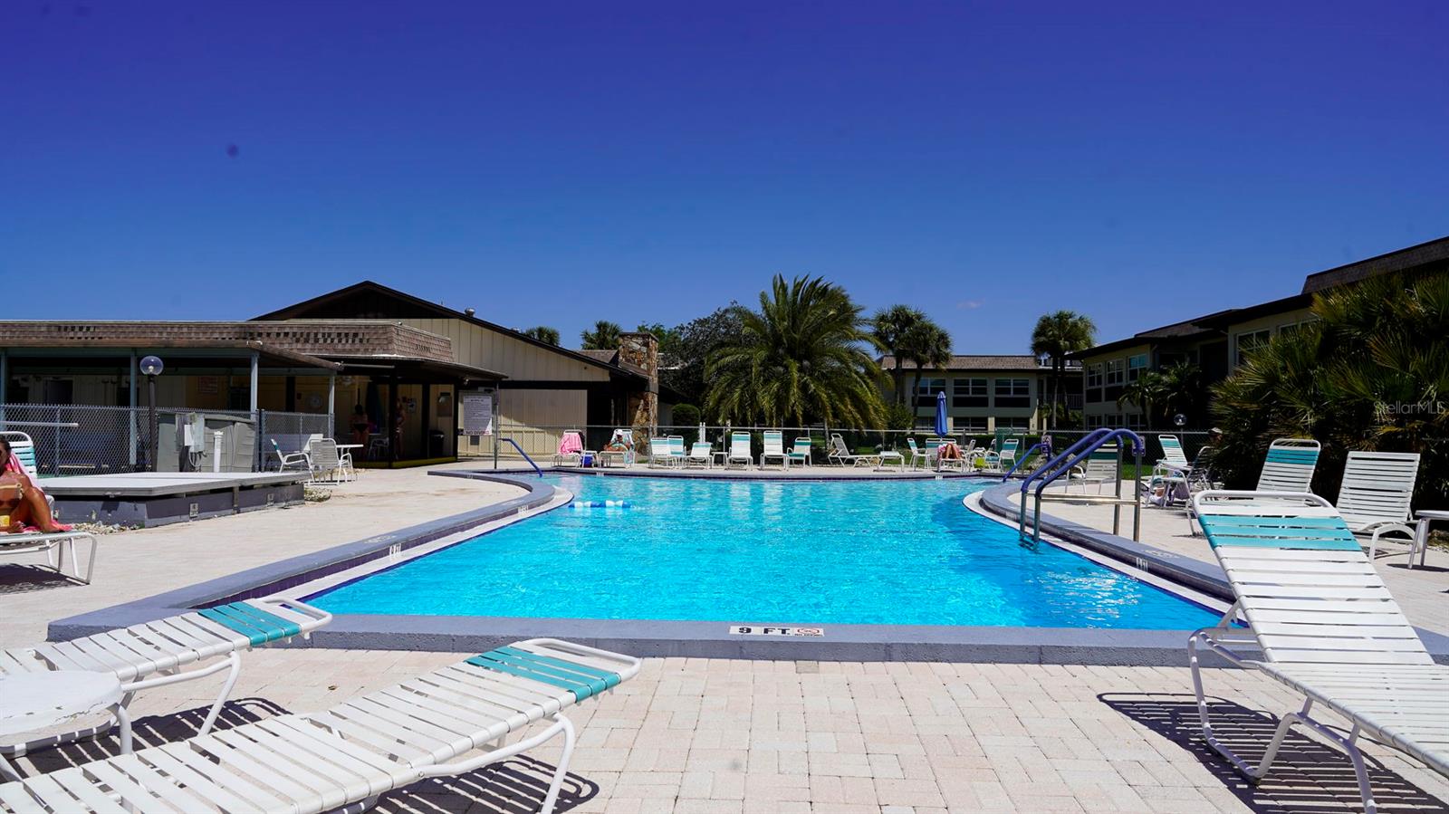 Image 11 of 42 For 4807 Marine Parkway 103