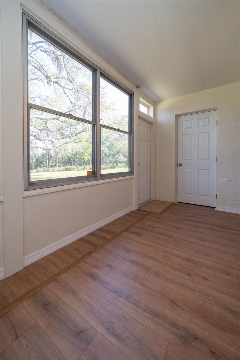 Image 22 of 42 For 4807 Marine Parkway 103