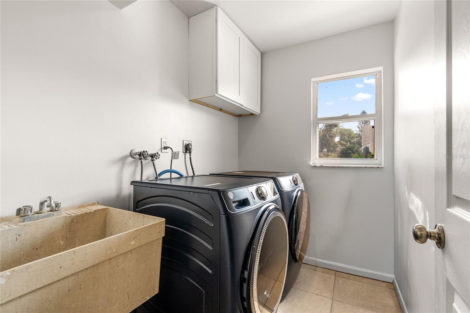 Listing photo id 22 for 8580 139th Lane