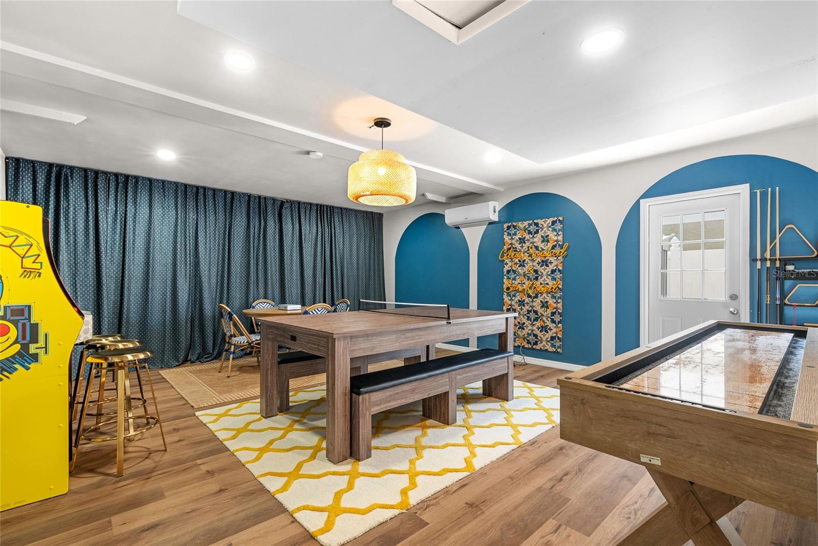 Listing photo id 27 for 8580 139th Lane