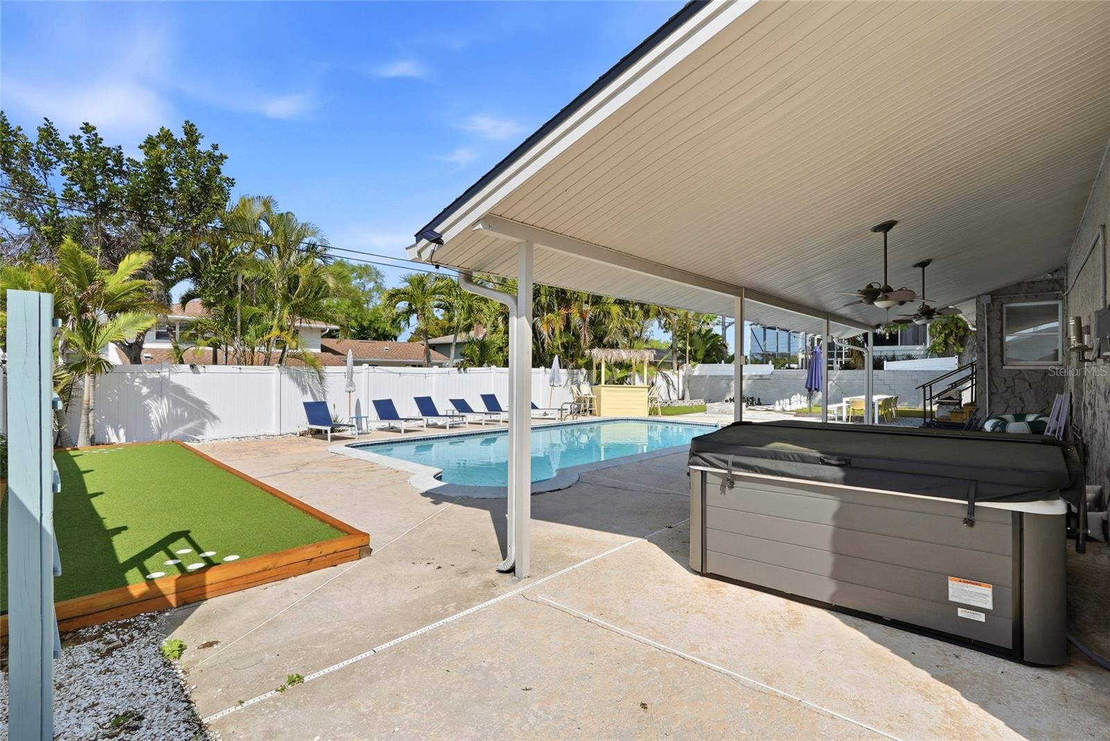 Listing photo id 30 for 8580 139th Lane