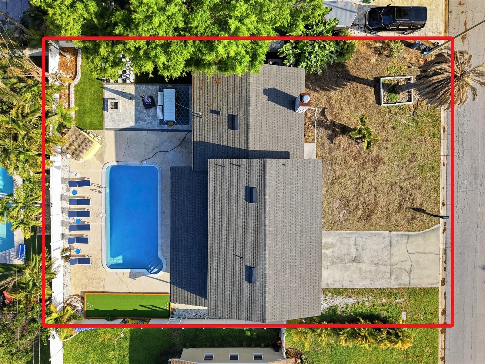 Listing photo id 39 for 8580 139th Lane