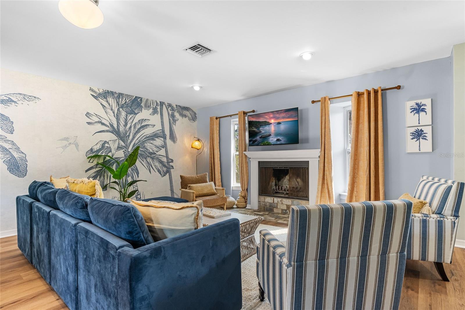 Listing photo id 6 for 8580 139th Lane