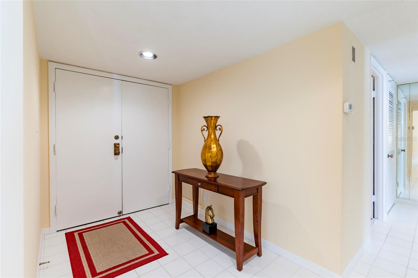 Image 11 of 53 For 1460 Gulf Boulevard 511