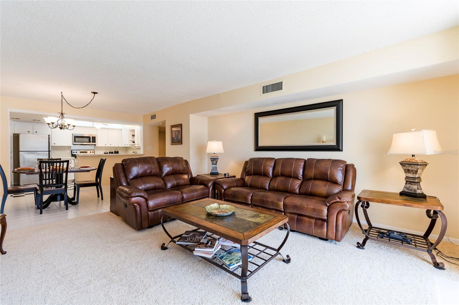 Image 23 of 53 For 1460 Gulf Boulevard 511