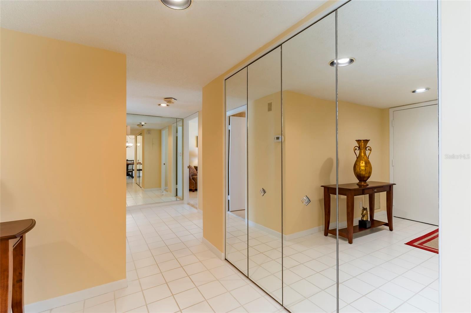 Image 26 of 53 For 1460 Gulf Boulevard 511