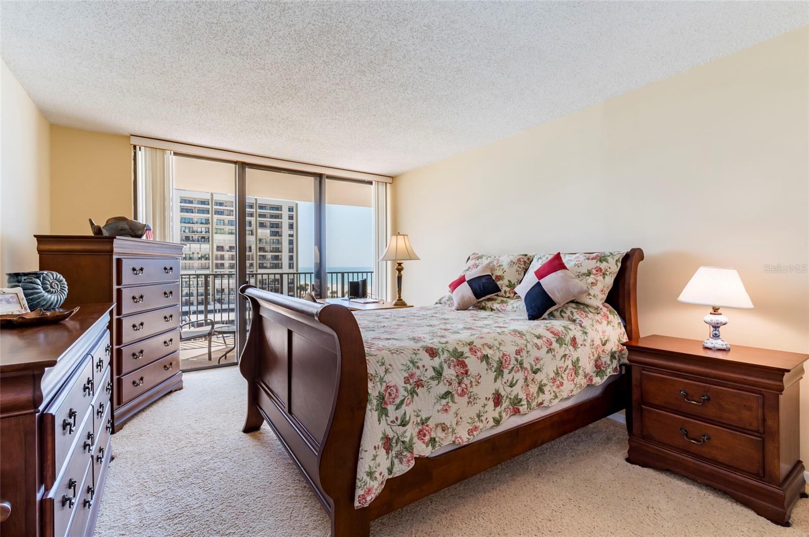 Image 29 of 53 For 1460 Gulf Boulevard 511