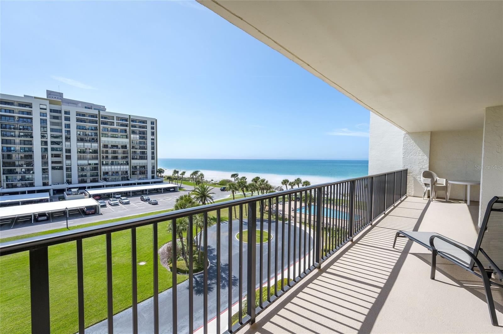 Image 42 of 53 For 1460 Gulf Boulevard 511