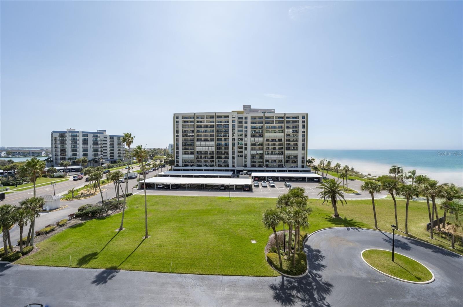 Image 45 of 53 For 1460 Gulf Boulevard 511